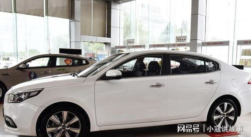 后排空间够一家出行吗 起亚k4车主用车口碑分享